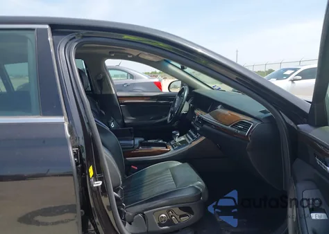 2018 Genesis G90 3.3T Premium из США, поврежденный, VIN KMHG34JA5JU047146